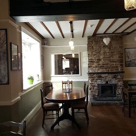 The Crown At Whitchurch Ross-on-Wye ภายนอก รูปภาพ