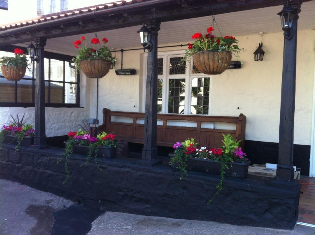 The Crown At Whitchurch Ross-on-Wye ภายนอก รูปภาพ