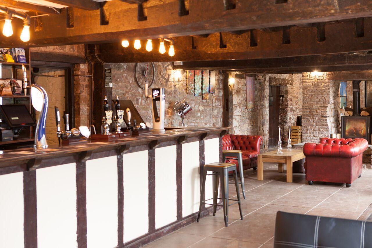 The Crown At Whitchurch Ross-on-Wye ภายนอก รูปภาพ